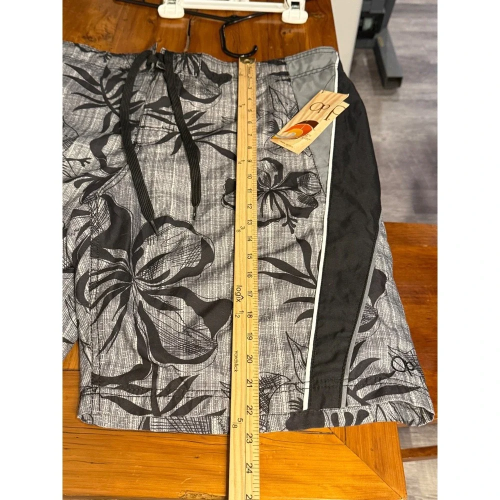 Ocean Pacific OP Board Shorts Mens‎ XL 40 Gray Floral Swim Trunks NWT